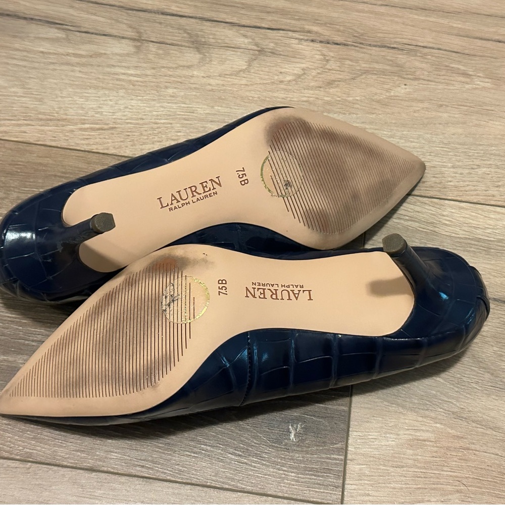Lauren Ralph Lauren Lanette Navy Croc-Embossed Leather Pointed-Toe Heels - Picture 5 of 7